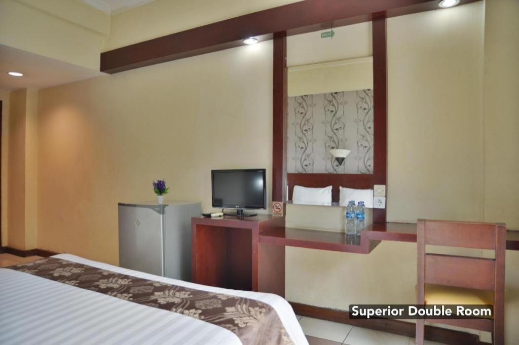 Sleepzzz Hotel Senayan Jakarta Exterior foto